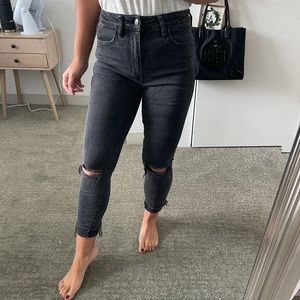 AMERICAN EAGLE | Cuffed Black/Grey Ripped Jeans